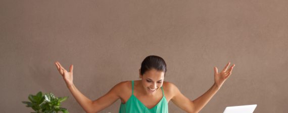 5 Reasons to Check Your Credit Report Today
