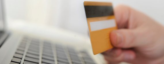 Credit Card vs. Debit Card: Which is Safer Online?