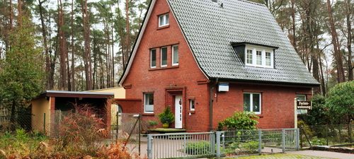 Mortgage Rates Today, Aug. 31: Tiny Dip, Distressed Sales Drop