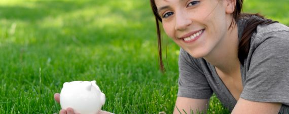 Want to Save $1,000 or More? Consider Student Loan Refinancing