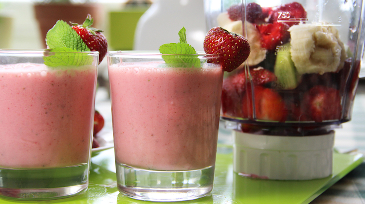 blender_fruit_glasses.jpg