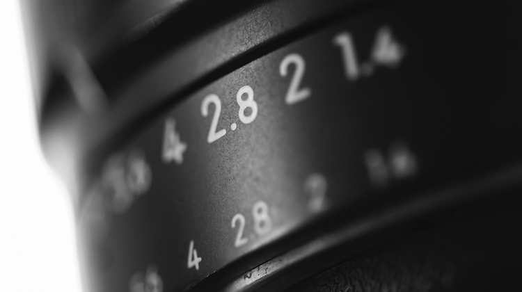 nikon_3200_dslr_closeup.jpg
