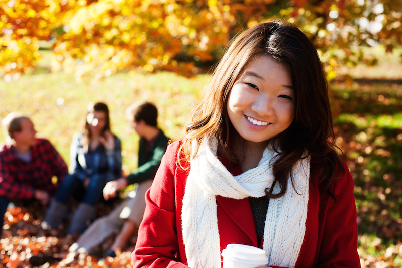 4 Ways to Throw an Affordable Thanksgiving With Friends