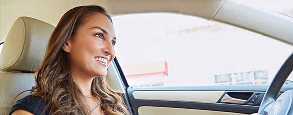 ways-women-can-pay-less-car-insurance
