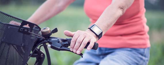 microsoft-band-2-vs-apple-watch-sport-wearable-comparison