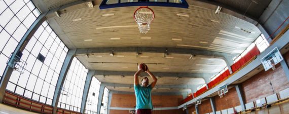 Your March Madness Gambling Losses Could Soften the Blow of Tax Season
