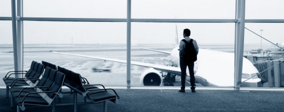 A Winning Strategy for Saving on Your Holiday Flight: Book Early, Use the Right Credit Card