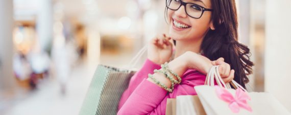 4 Ways You Can Protect Your Credit Score Over the Holidays