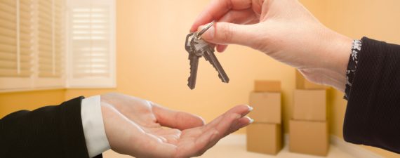 credit-check-apartment-landlord-story-570x225