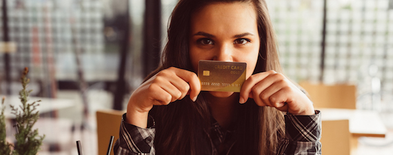credit-cards-teach-college-student-budgeting