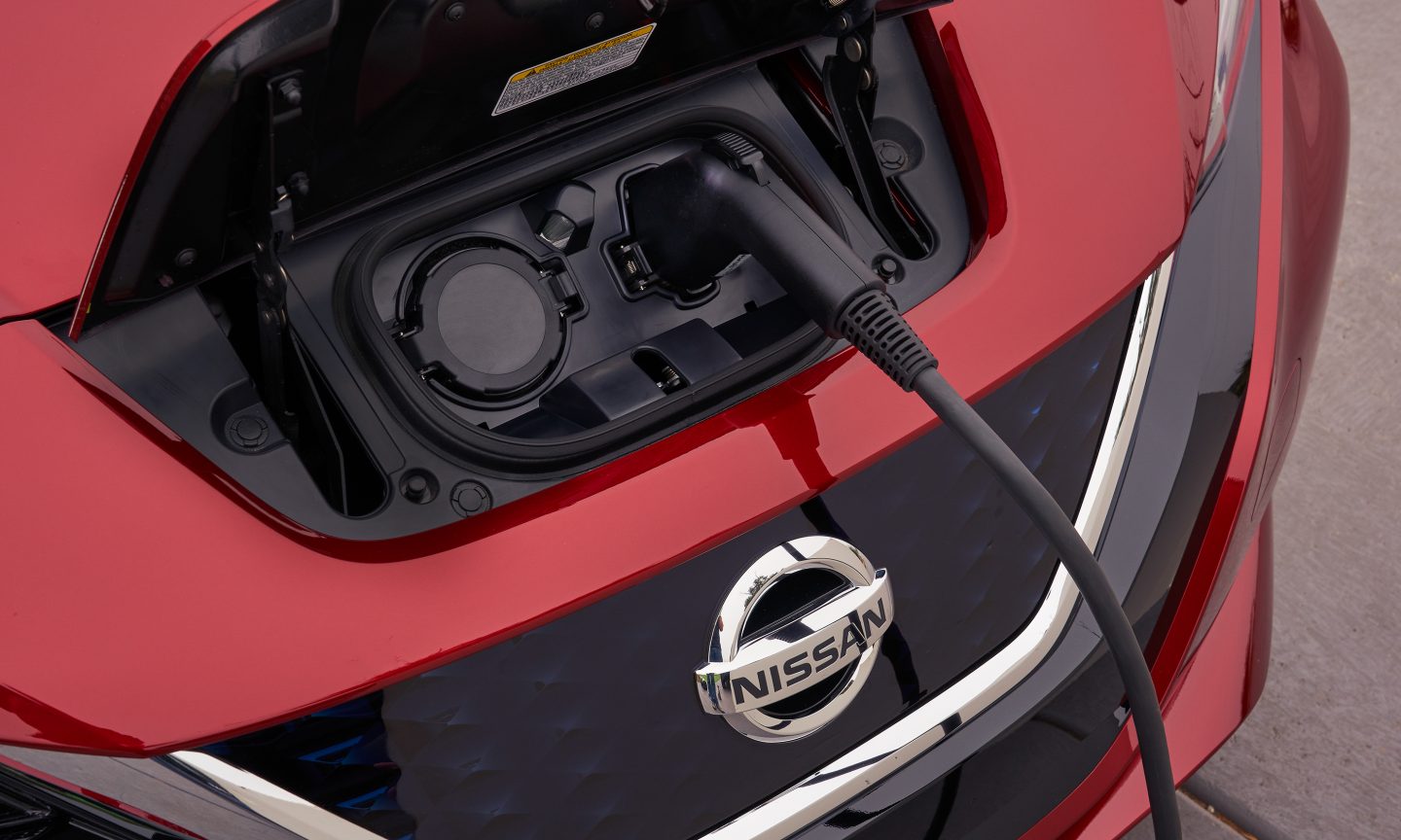 5 reasons to lease not buy your electric car nerdwallet lease and buy car